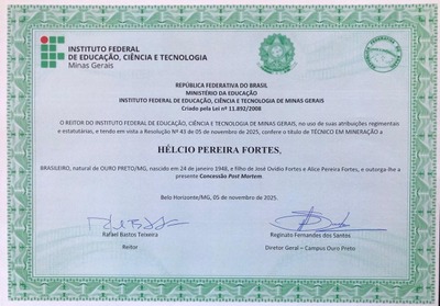 diploma Hélcio Fortes