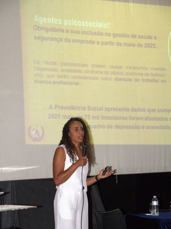 Mesa redonda - Os direitos dos trabalhadores As várias faces do acidente (5).jpg