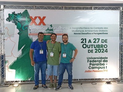 Alunos participam do XX Simpósio de Geografia Física Aplicada na Paraíba